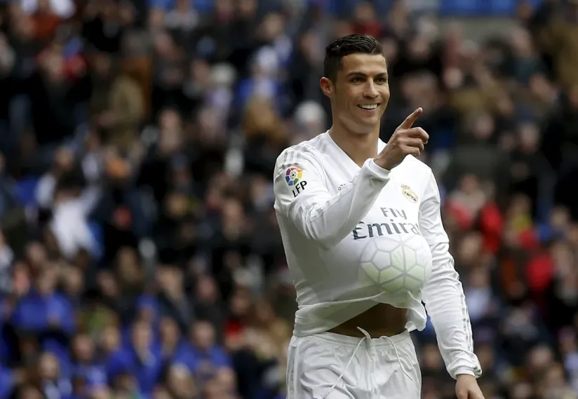 A Tense Opening and a Crucial Breakthrough